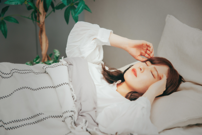 不眠症に悩む人